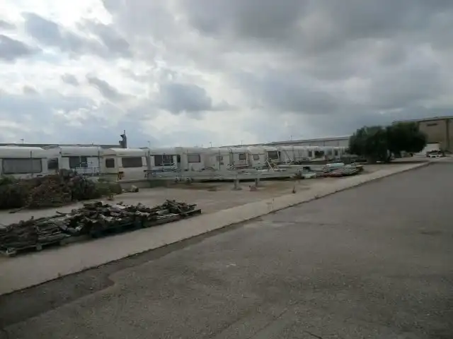 Vista exterior de Nau industrial en venda en Torroella de Montgrí