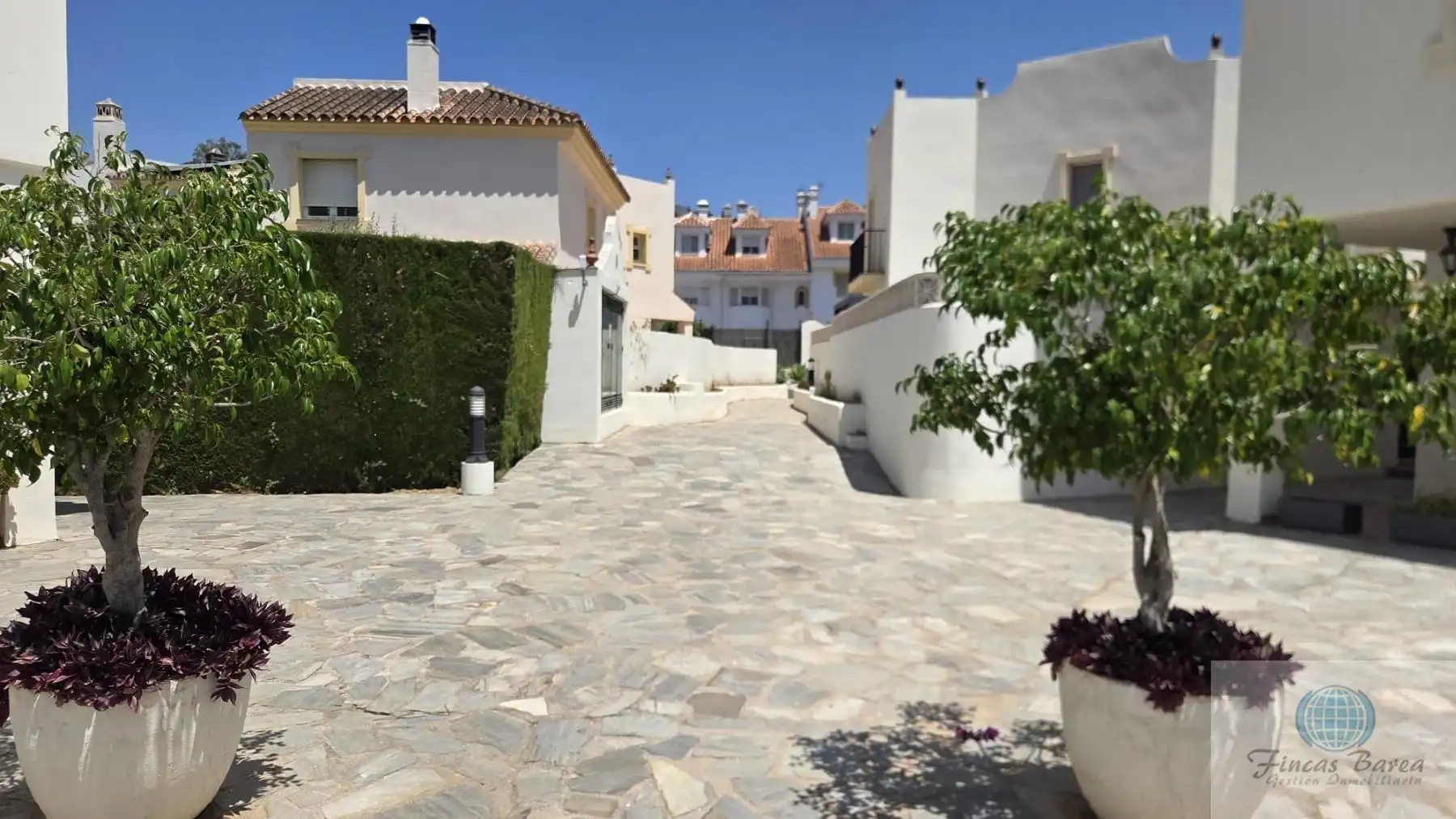 Vista exterior de Casa o xalet en venda en Mijas amb Aire condicionat, Terrassa i Traster
