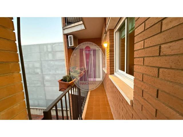 Piso en Venta en Calle Calle de l´Energia en Almeda - El Corte Inglés