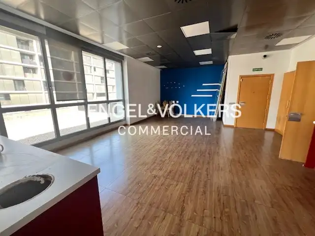 Oficina de lloguer en Sant Joan Despí amb Aire condicionat