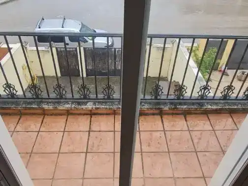Terrasse von Wohnung zur Miete in Linares mit Klimaanlage und Balkon