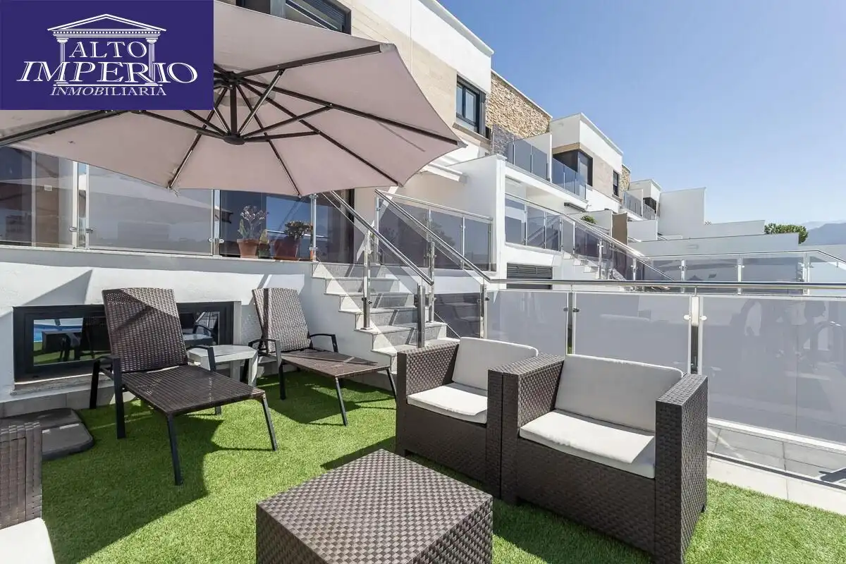 Villa avec balcon à vendre à Calle Chimborazo 57, imagen 5