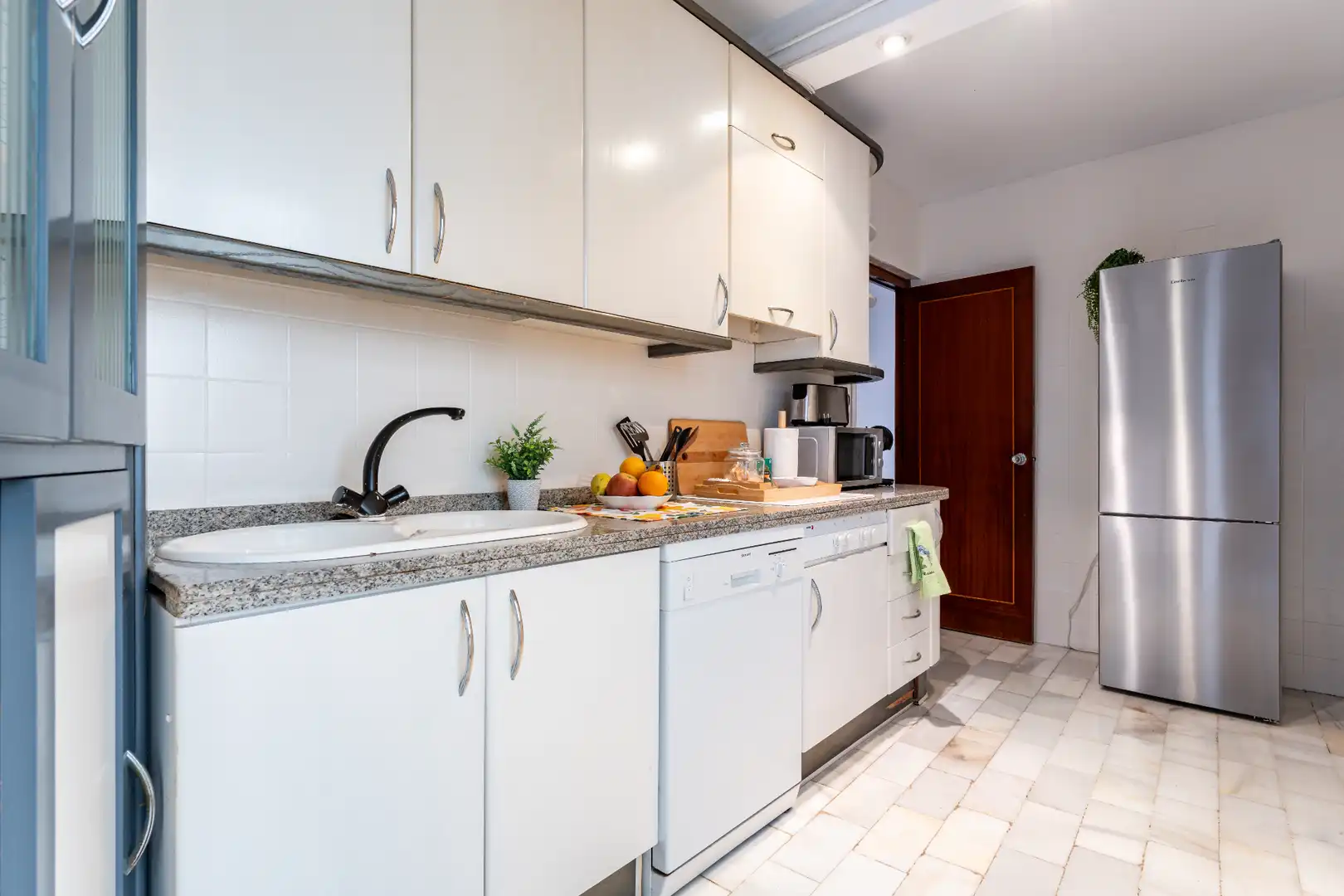 Küche von Wohnung zum Verkauf in Málaga mit Klimaanlage, Heizung und Terrasse