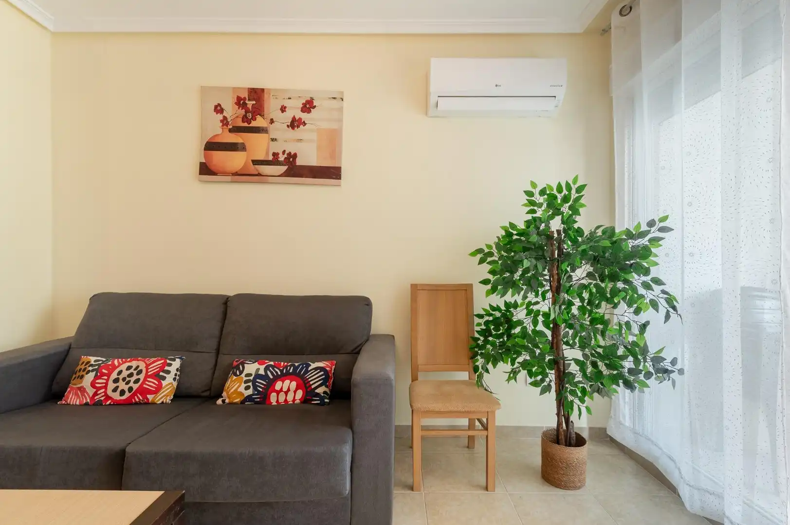 Sala d'estar de Apartament en venda en Oropesa del Mar / Orpesa amb Aire condicionat, Jardí privat i Terrassa