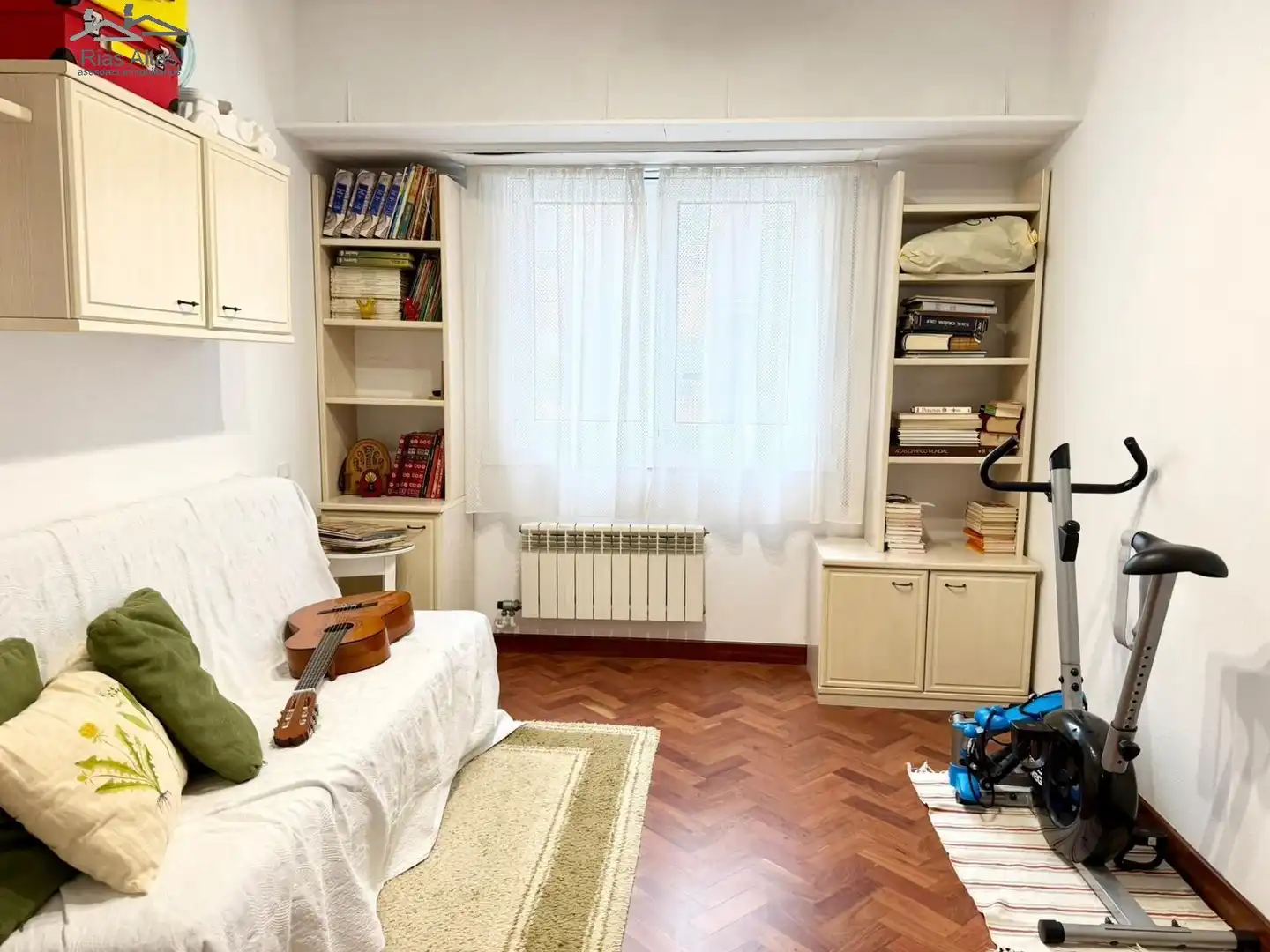 Living room of Flat for sale in A Coruña Capital   with Heating and Furnished