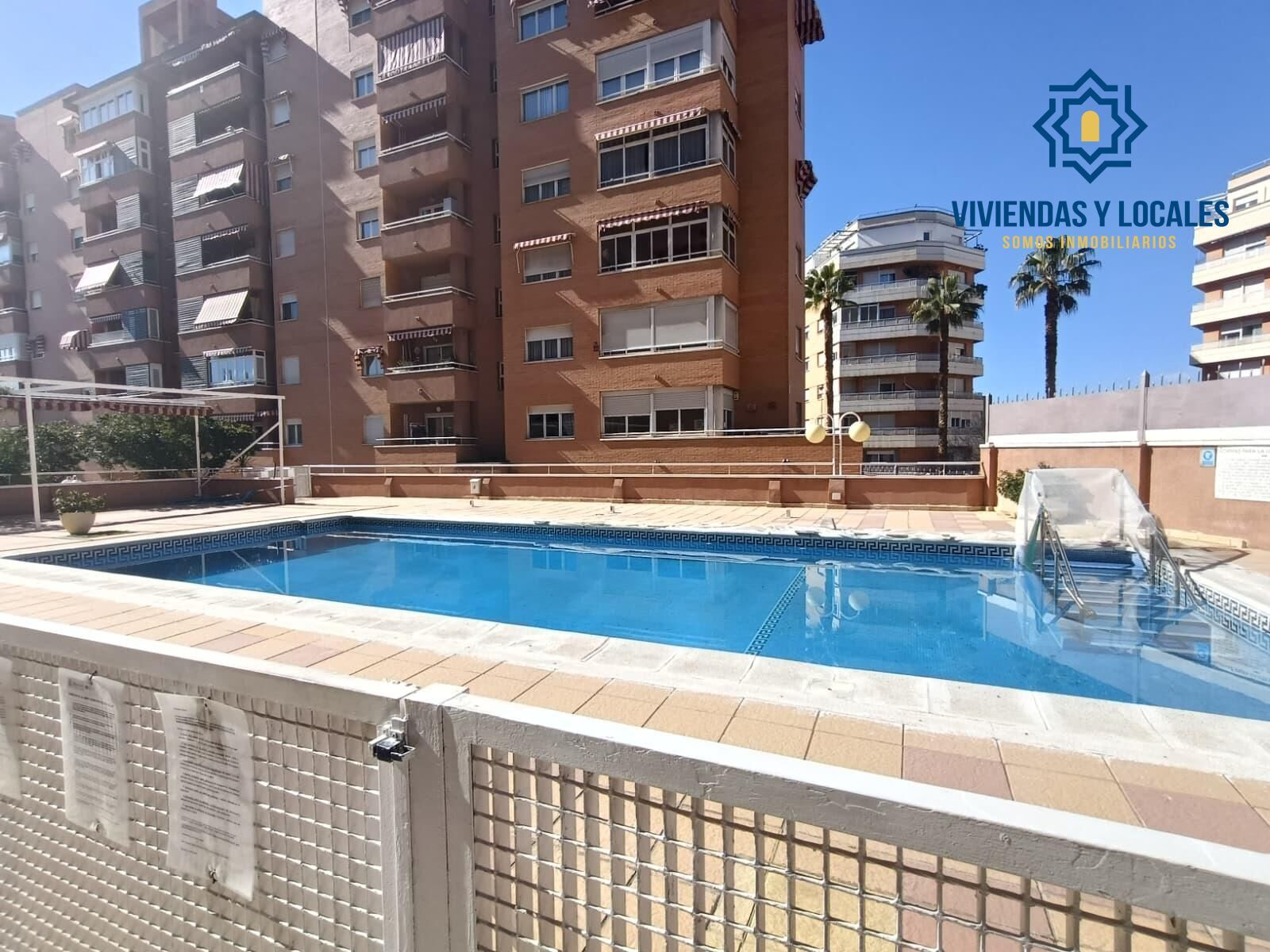 Swimming pool of Flat for rent in  Granada Capital  with Air Conditioner, Private garden and Terrace
