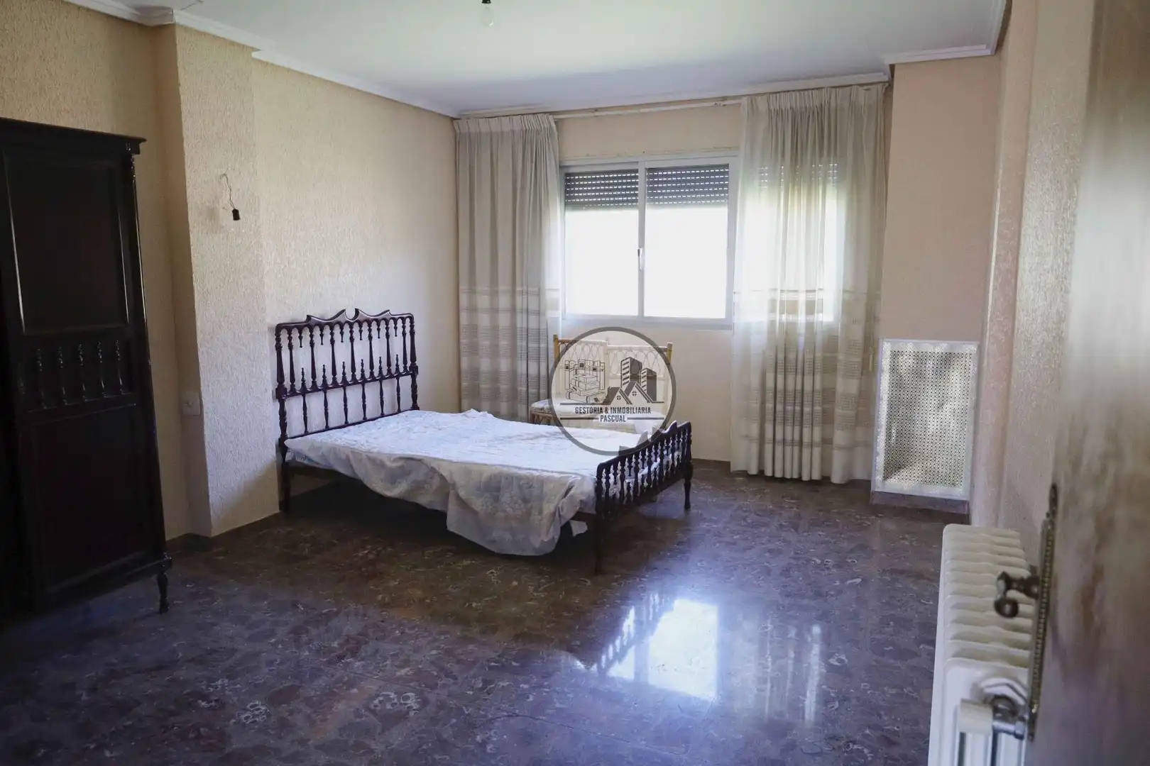 Habitación de Casa o chalet en venta en Híjar con Calefacción, Jardín privado y Terraza
