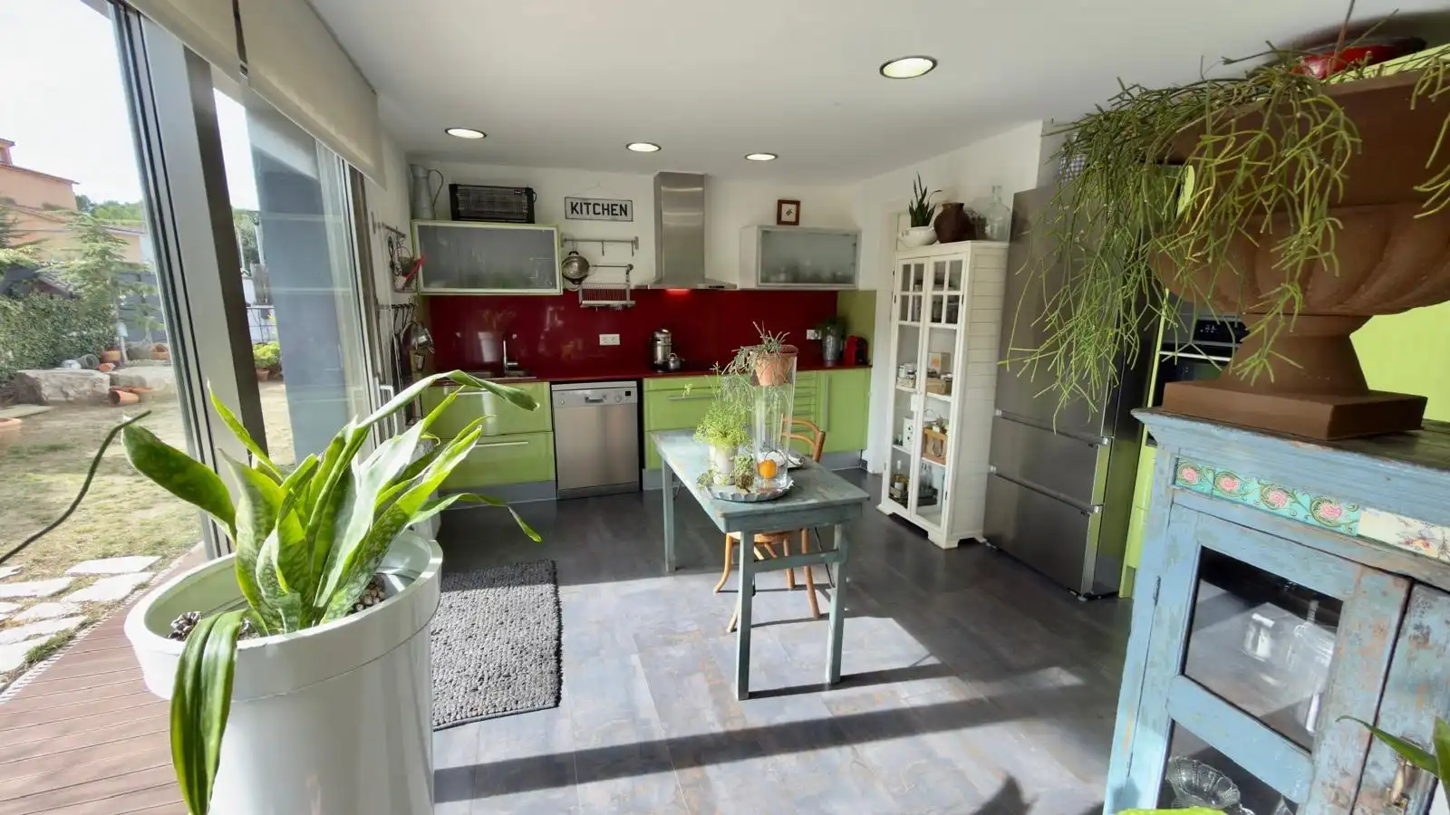 Cuina de Casa o xalet en venda en Castellolí amb Calefacció, Jardí privat i Terrassa