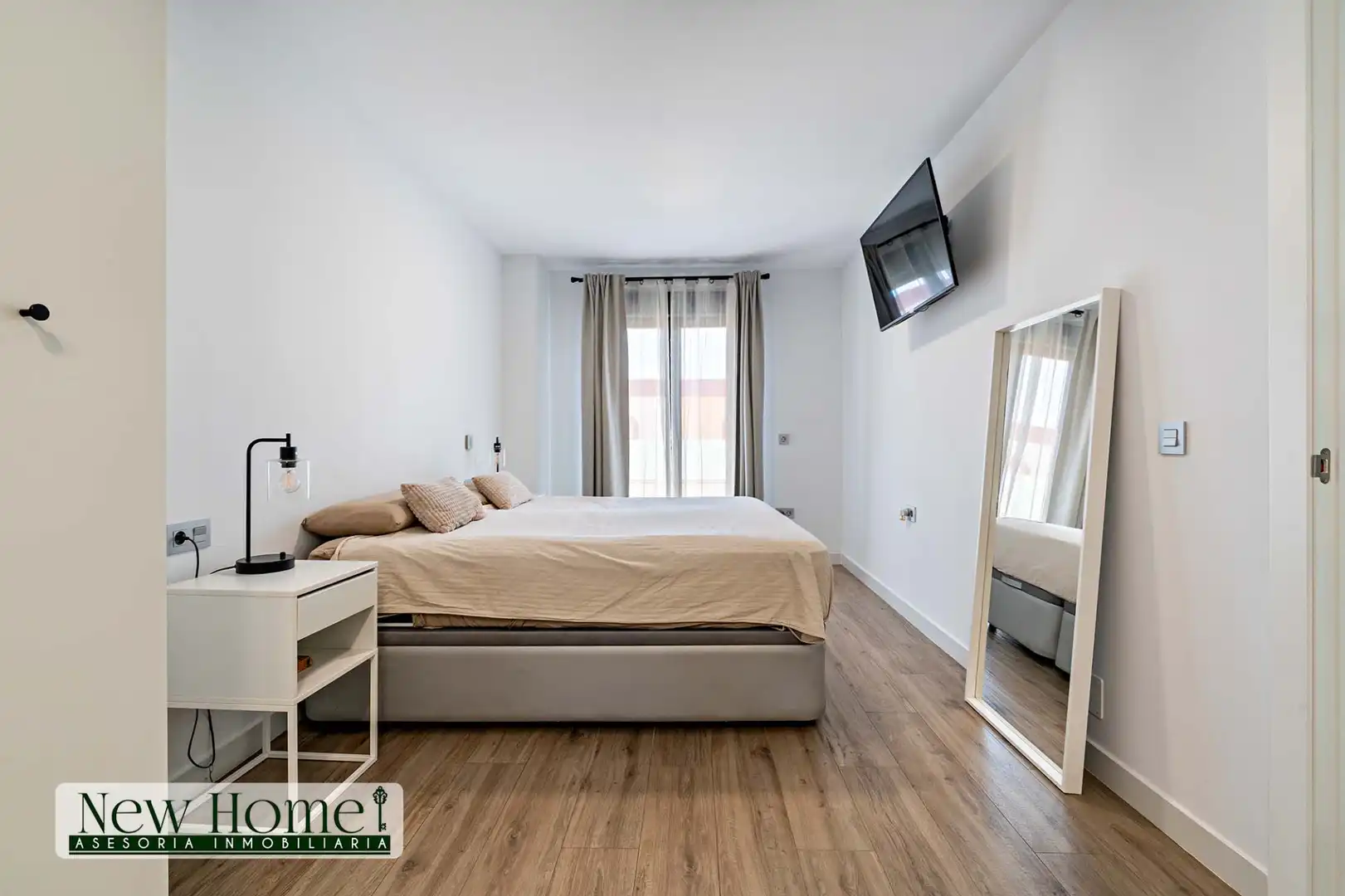 Bedroom of Houses for sale in Roquetas de Mar  with Air Conditioner, Terrace and Furnished