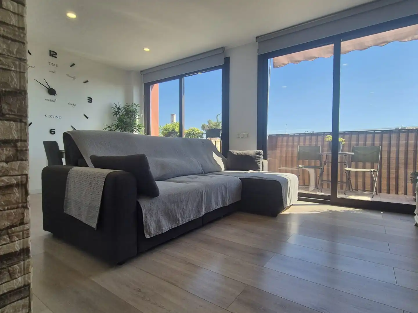 Living room of Attic for sale in Cubelles  with Air Conditioner and Terrace