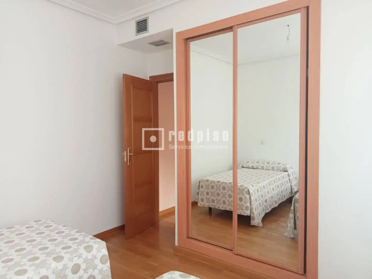 Bedroom of Flat for rent in Talavera de la Reina  with Air Conditioner, Heating and Parquet flooring