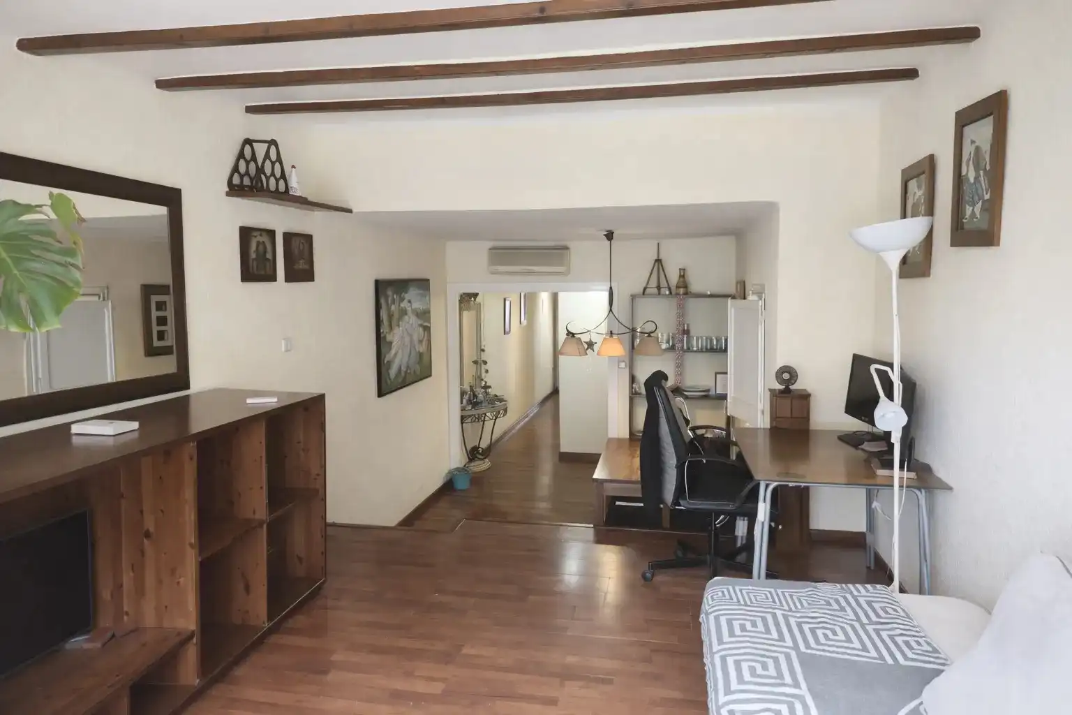 Appartamento con terrazza in vendita a Carrer de València, imagen 5