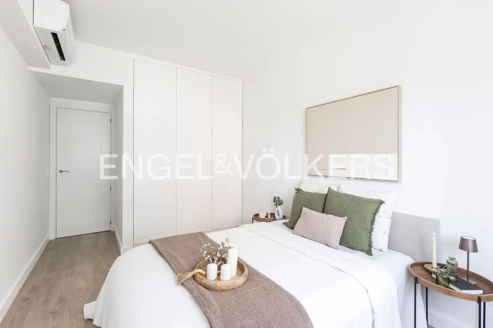 Bedroom of Flat for sale in Madrid  with Air Conditioner, Heating and Terrace