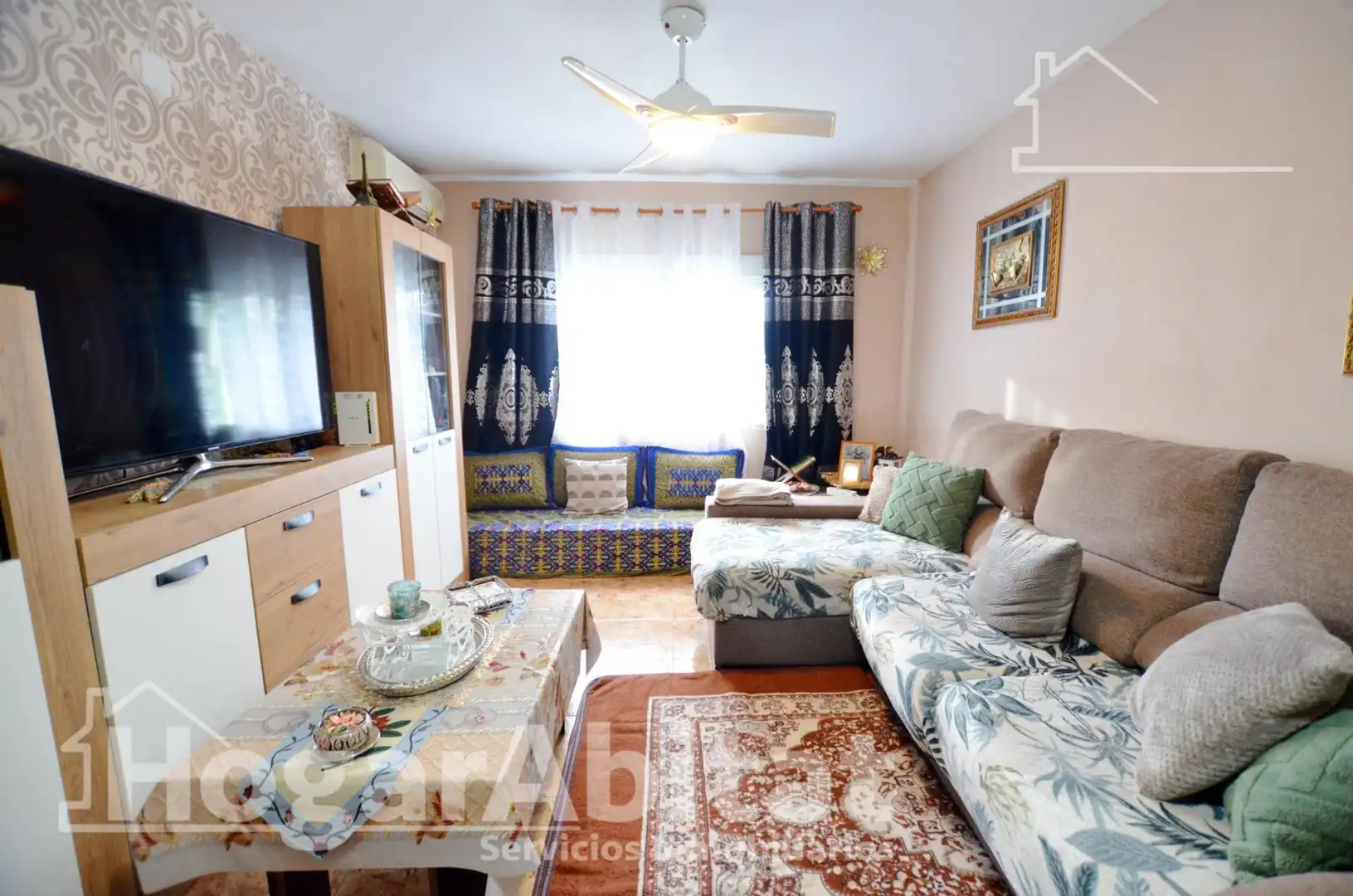 Living room of Flat for sale in Alicante / Alacant  with Air Conditioner, Private garden and Storage room