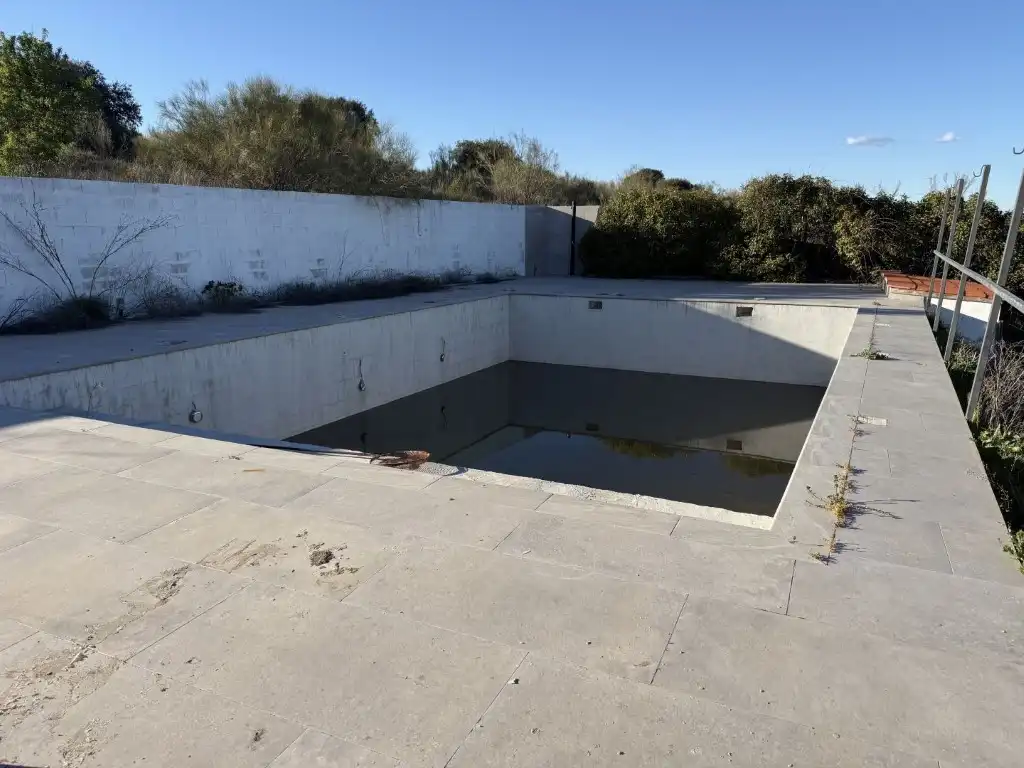 Piscina de Finca rústica en venta en Navalcarnero