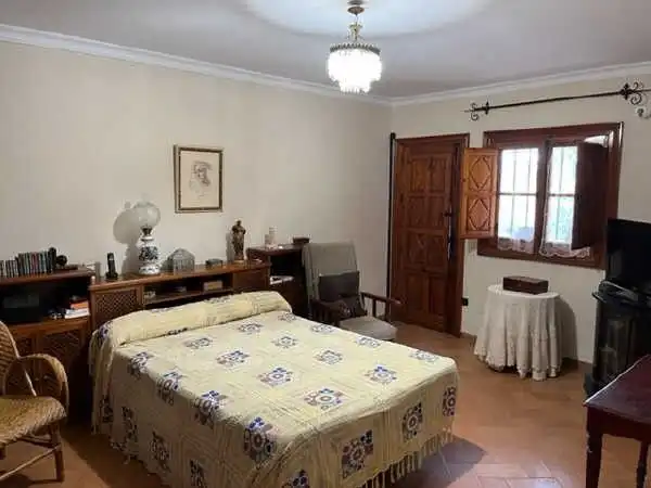 Chalet con piscina en venta en Calle Galera 11, imagen 6