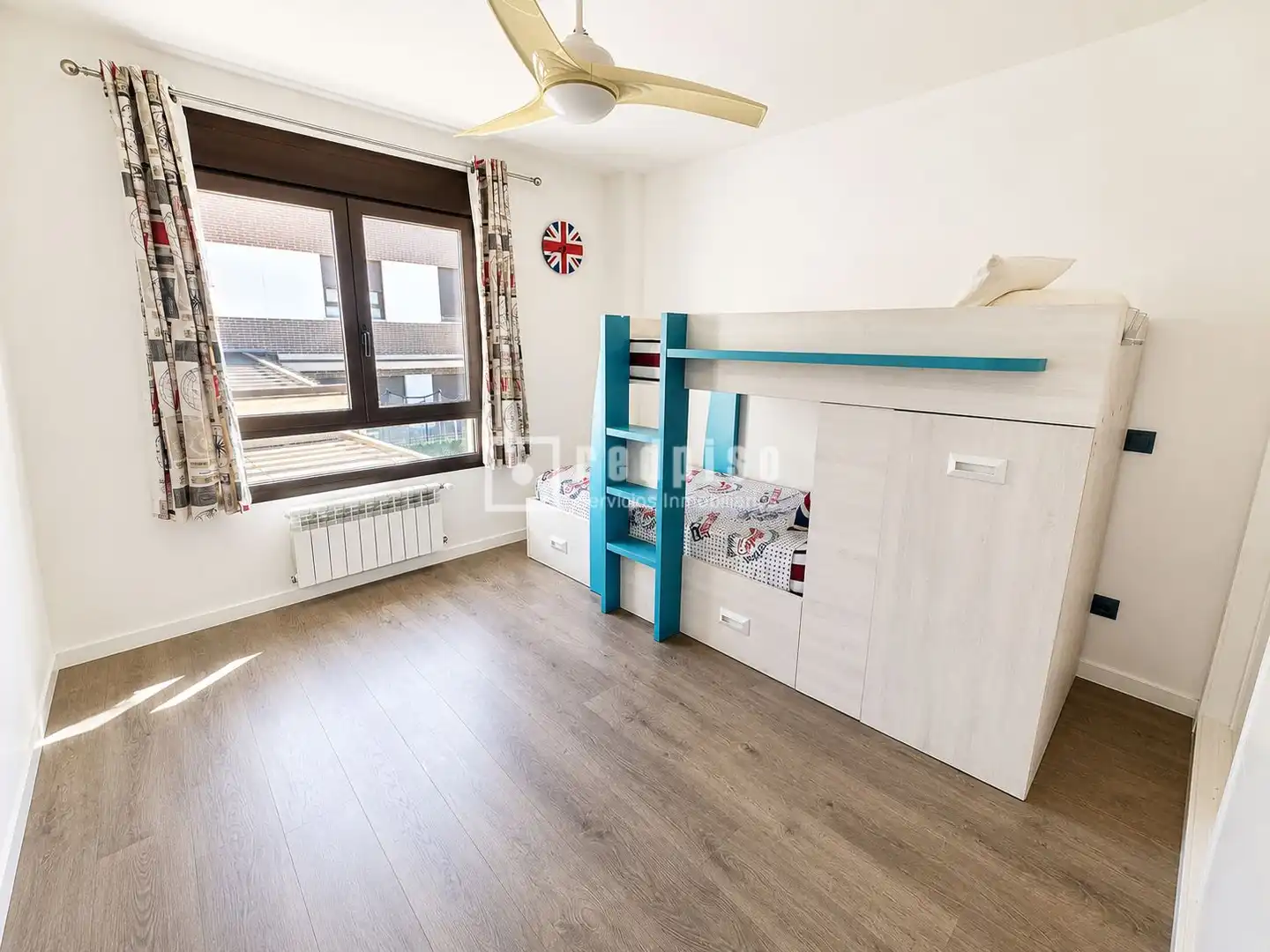Habitación de Casa o chalet en venta en Rivas-Vaciamadrid con Aire acondicionado, Calefacción y Jardín privado
