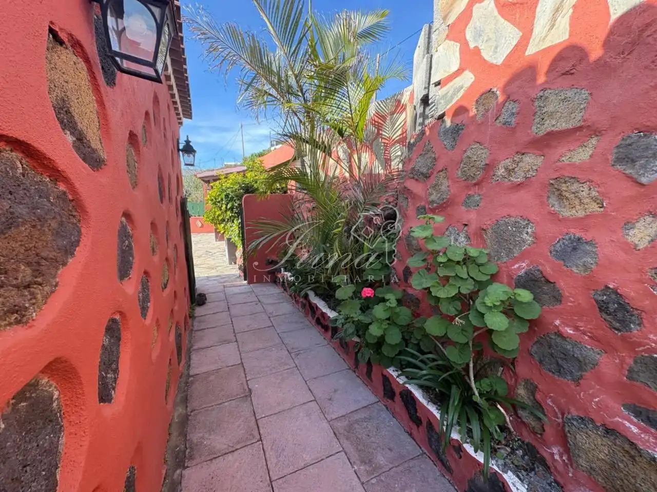 Vista exterior de Casa o xalet en venda en Villa de Mazo amb Terrassa i Piscina