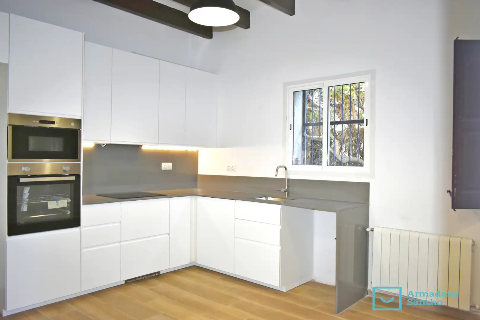 Cocina de Casa o chalet de alquiler en Tiana con Horno