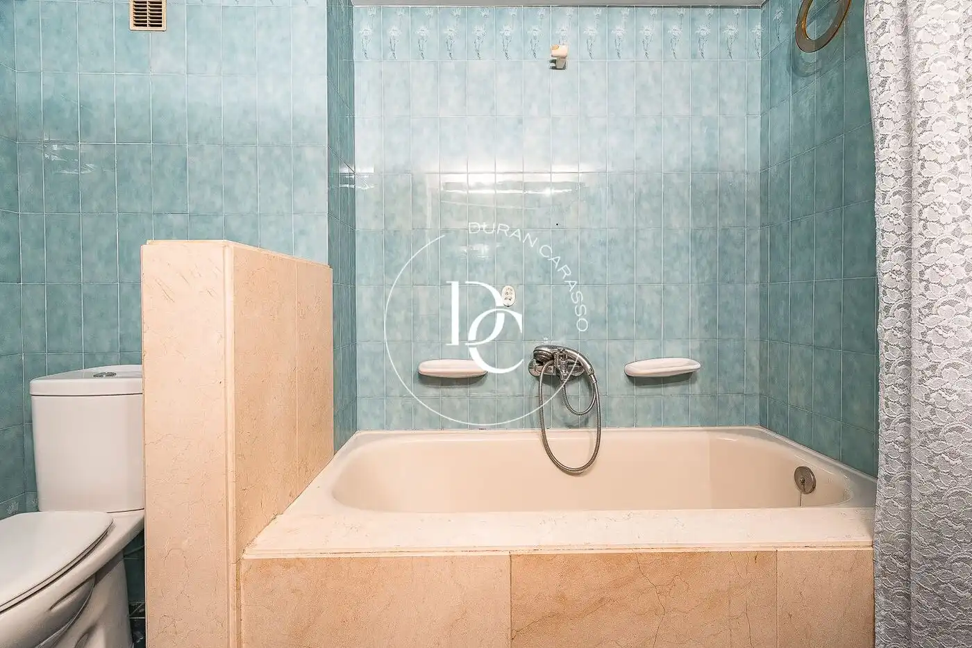 Piso con terraza en venta en Carrer del Bruc, imagen 37