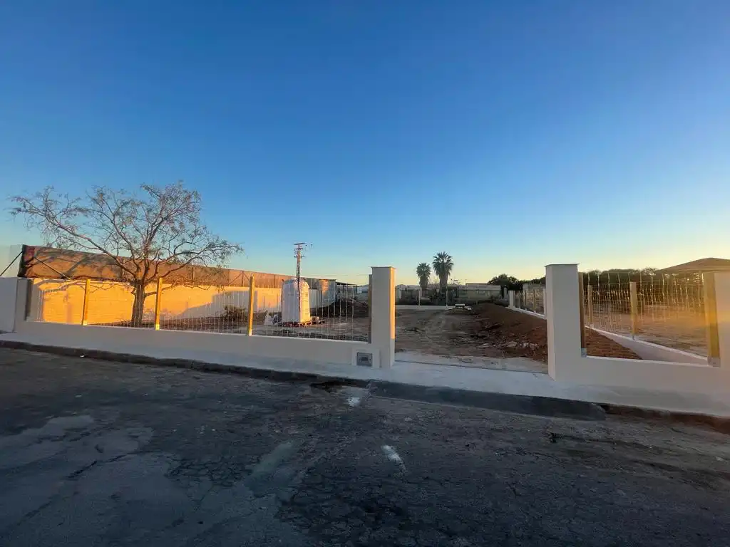 Vista exterior de Terreno en venta en Los Alcázares