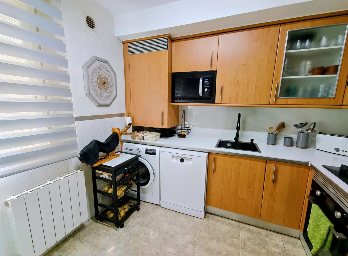 Cocina de Casa adosada en venta en Tarragona con Aire acondicionado, Calefacción y Jardín privado