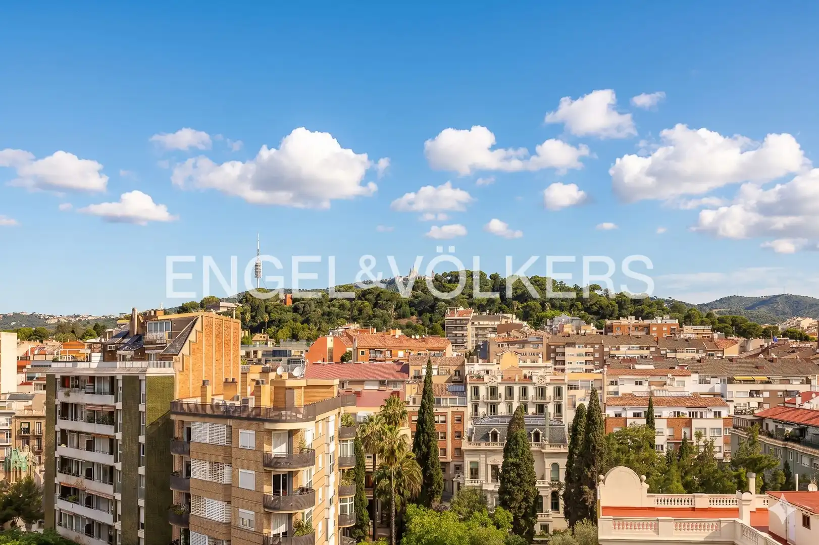 Außenansicht von Dachboden zum Verkauf in Barcelona mit Klimaanlage, Heizung und Parkett