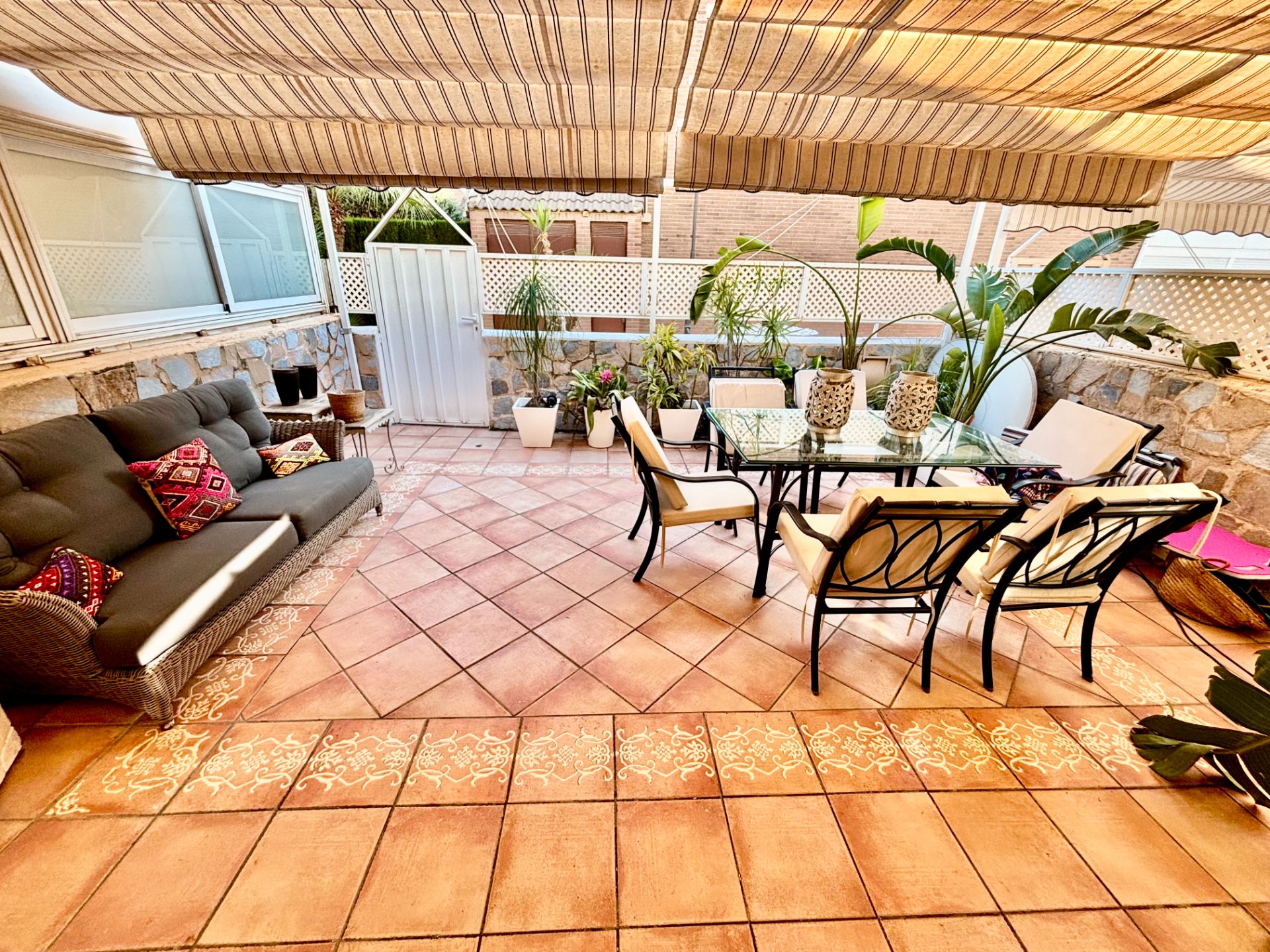 Terrace of Single-family semi-detached for sale in Alicante / Alacant  with Air Conditioner, Heating and Private garden
