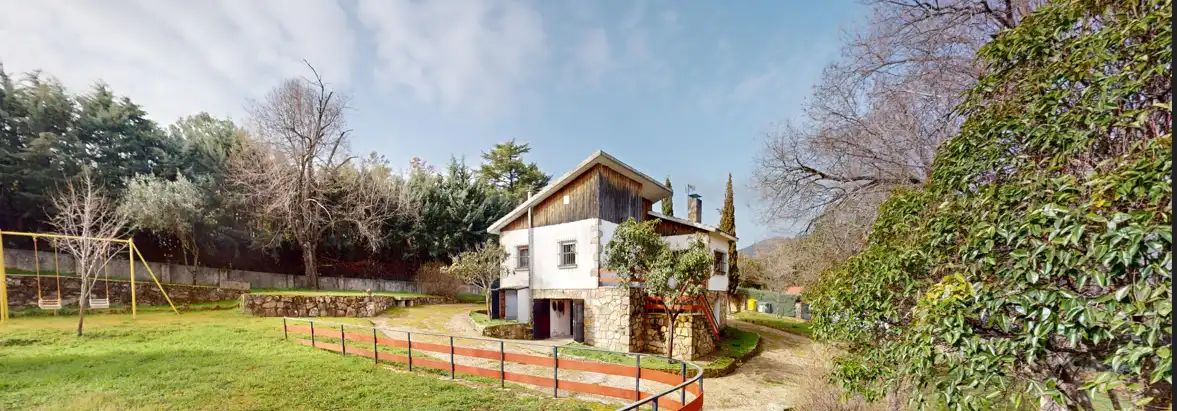 Vista exterior de Casa o chalet en venta en Robledo de Chavela con Calefacción, Jardín privado y Terraza