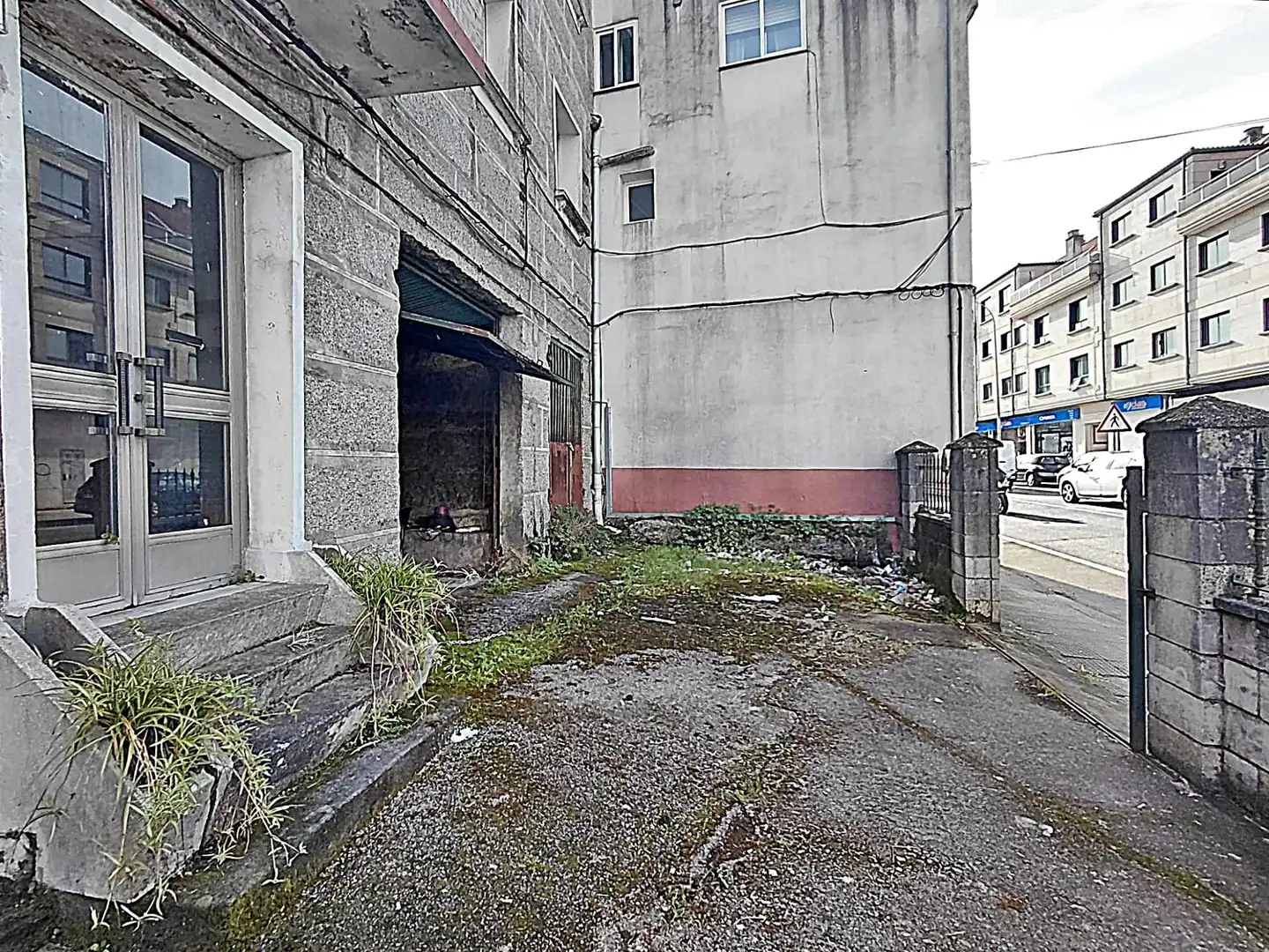 Exterior view of Commercial properties for sale in Vilagarcía de Arousa  with Terrace