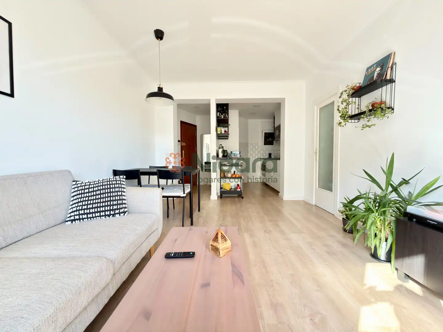 Living room of Flat for sale in Barcelona  with Air Conditioner, Heating and Parquet flooring