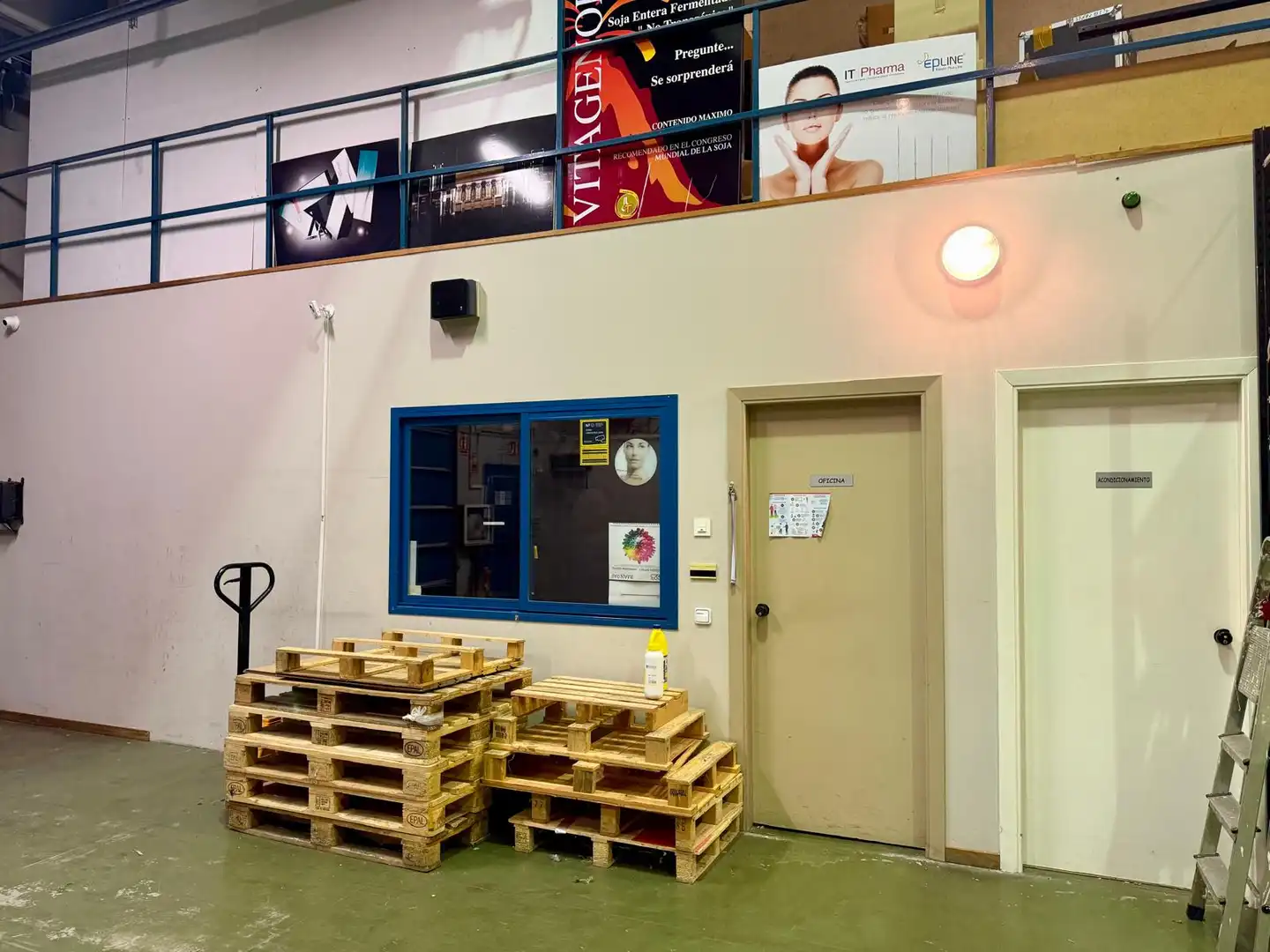 Nave industrial de alquiler en Valle de Elorz / Elortzibar con Calefacción y Alarma