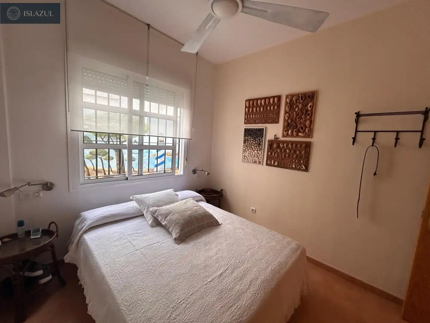 Dormitori de Casa o xalet en venda en Isla Cristina amb Jardí privat, Terrassa i Traster