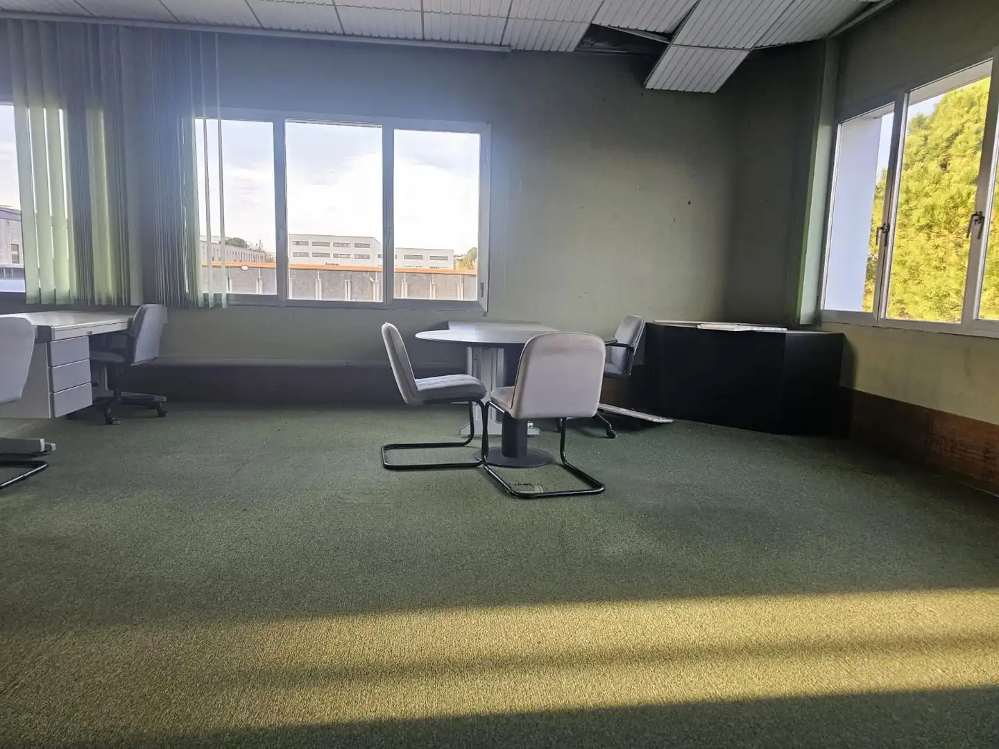Büro zur Miete in Sant Quirze del Vallès mit Klimaanlage und Heizung