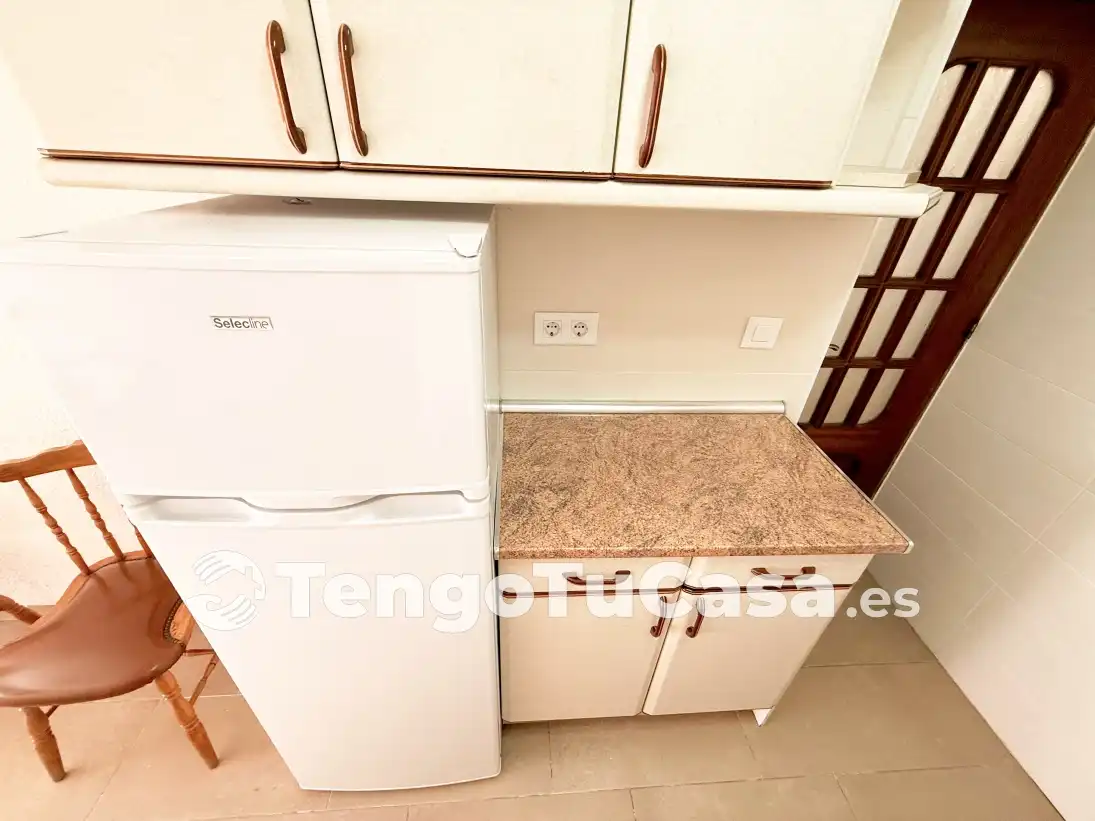 Kitchen of Flat for rent in Madrid  with Heating, Furnished and Oven