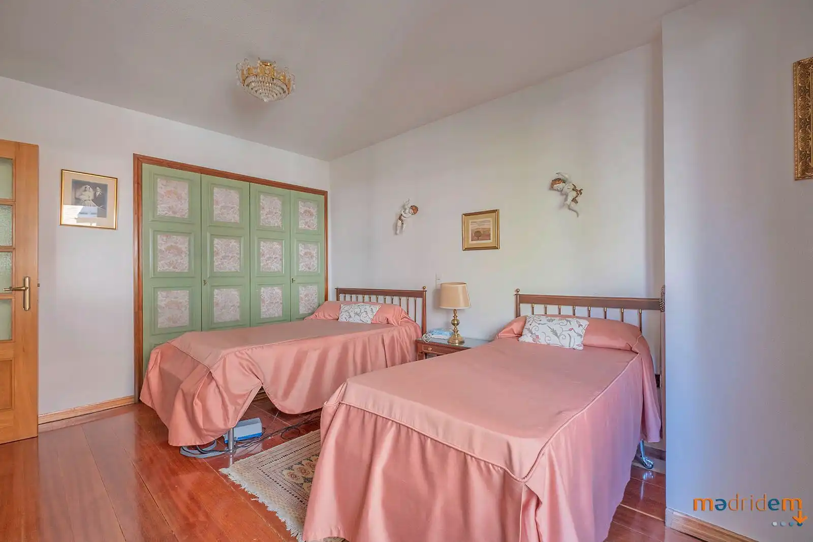 Bedroom of Apartments for sale in Madrid  with Air Conditioner, Heating and Private garden