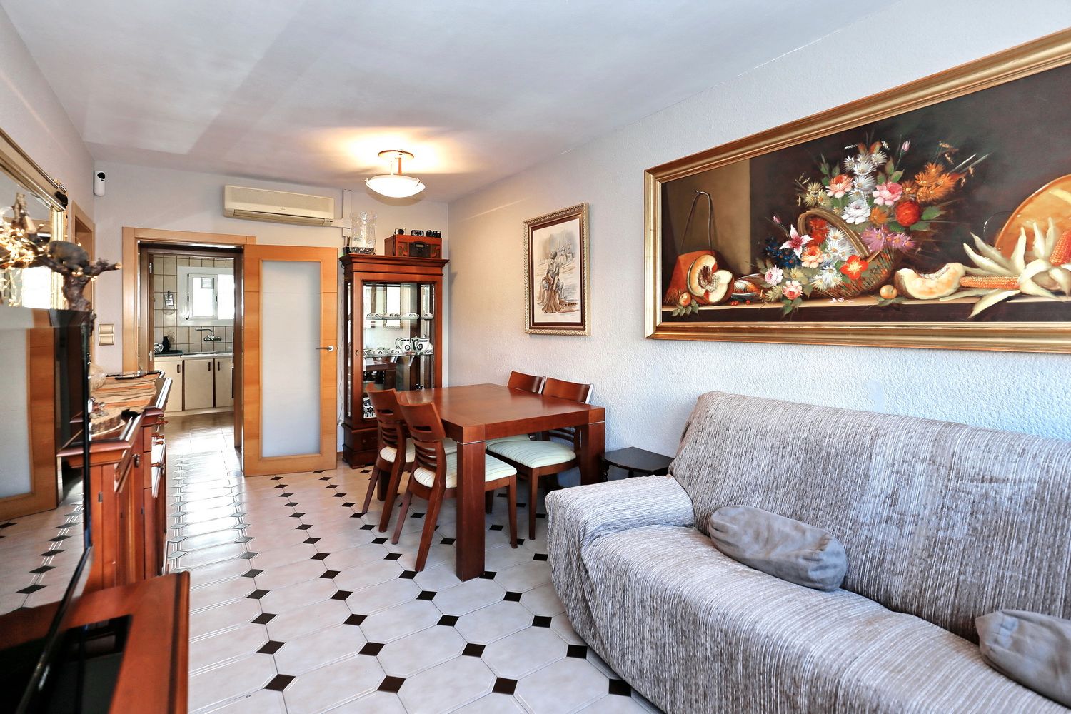 Sala de estar de Piso en venta en  Barcelona Capital con Aire acondicionado, Calefacción y Amueblado