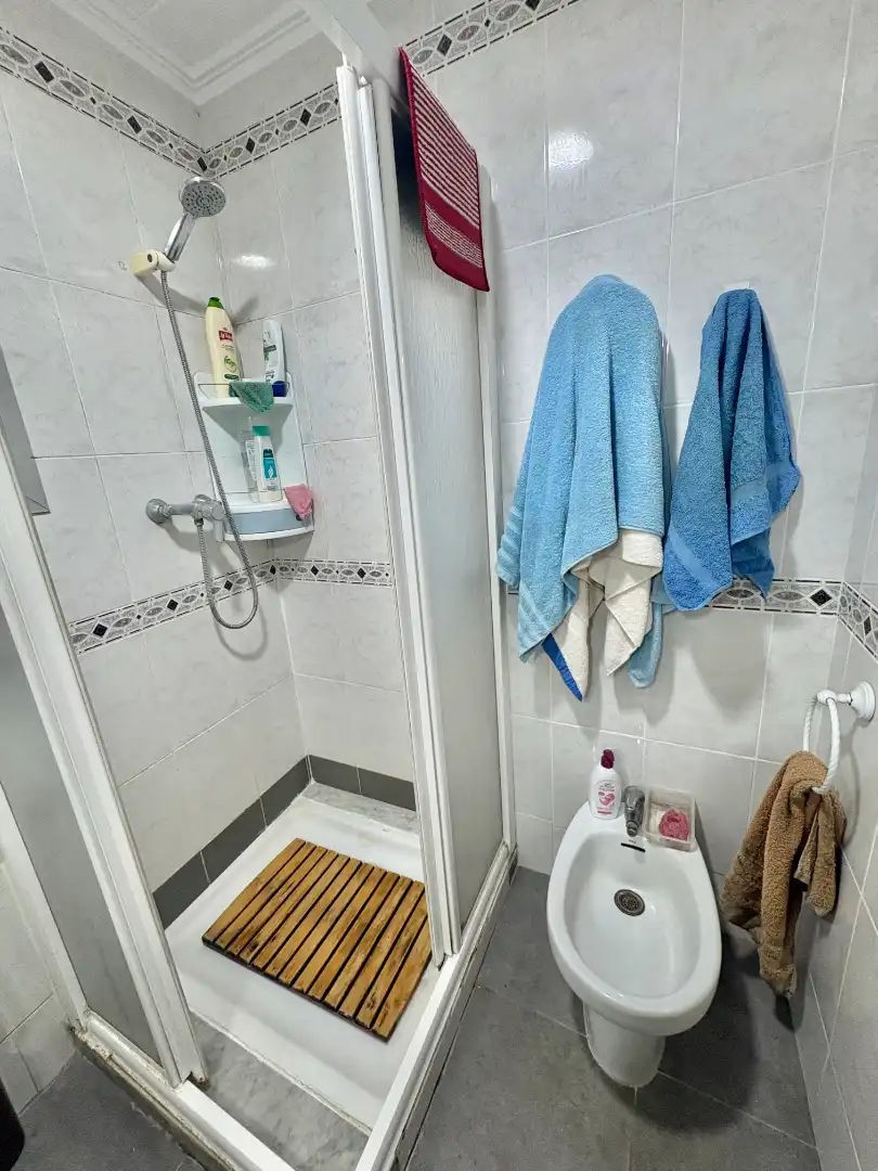 Bany de Pis en venda en Silla amb Aire condicionat i Balcó