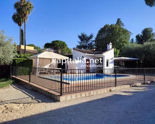 Exterior view of House or chalet for sale in Ontinyent  with Air Conditioner, Terrace and Swimming Pool