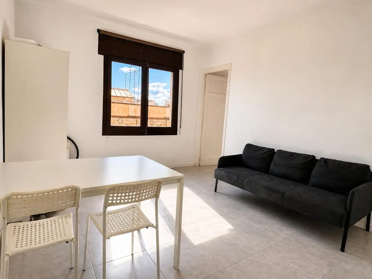Sala de estar de Piso de alquiler en L'Hospitalet de Llobregat con Amueblado