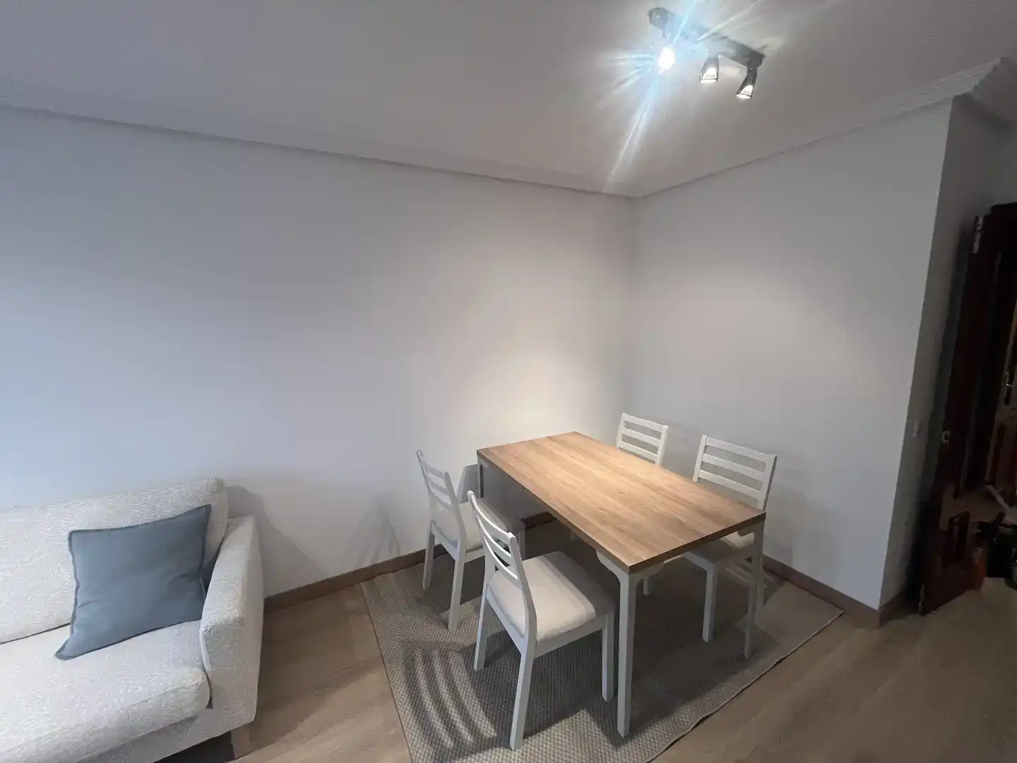 Esszimmer von Wohnung zur Miete in Vallobín - La Florida