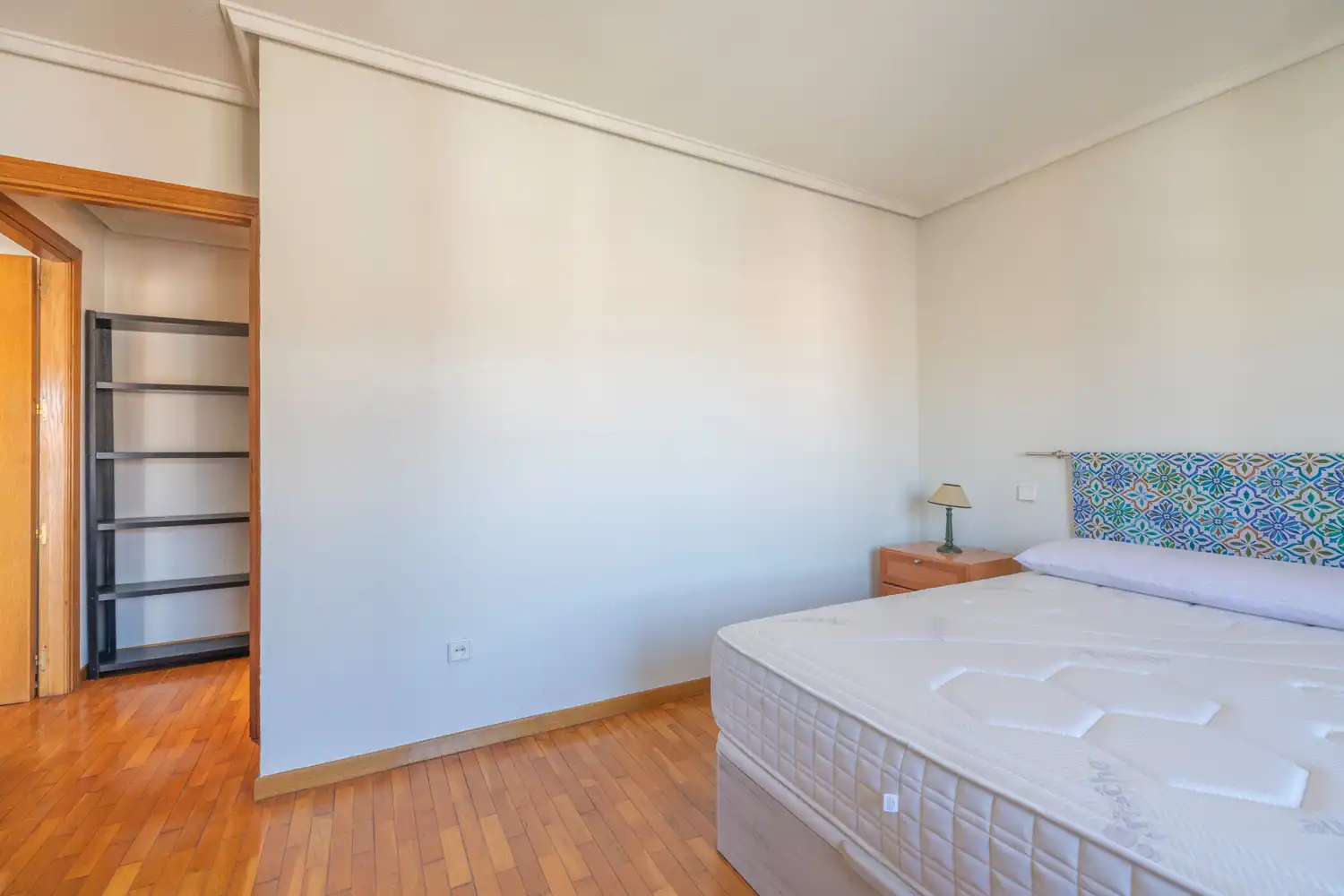 Wohnung zur Miete in Calle de las Naves, Acacias