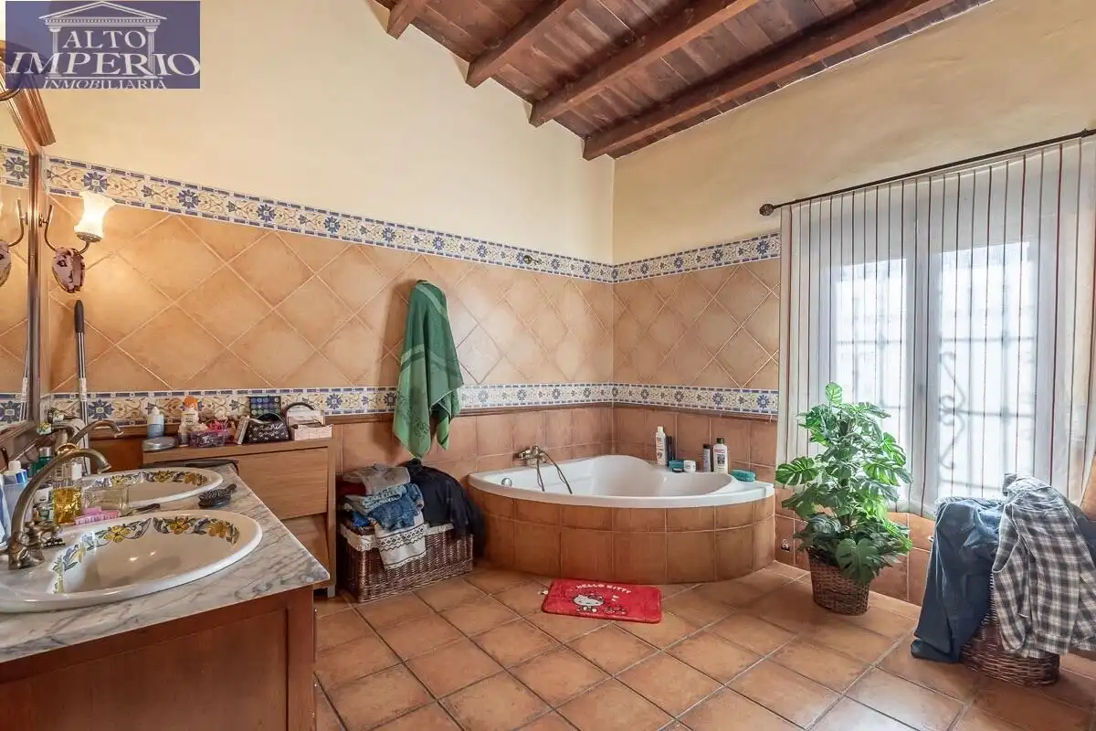 Villa mit Garten zum Verkauf in La Zubia Ciudad, imagen 9