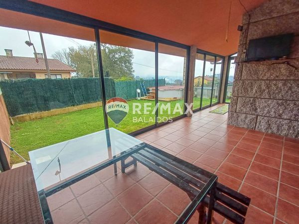 Terrassa de Casa o xalet en venda en Ponteareas amb Calefacció, Jardí privat i Terrassa
