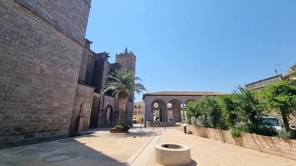 Vista exterior de Piso en venta en Castelló d'Empúries