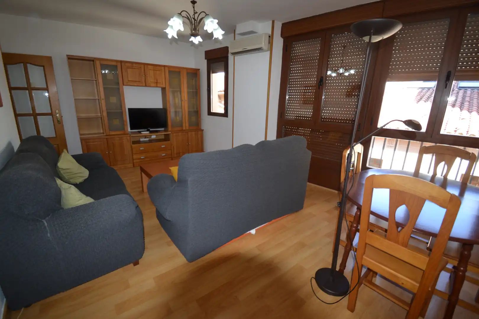 Wohnung zur Miete in Calle Melo, Centro Ciudad