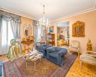 Living room of Flat for sale in  Madrid Capital  with Air Conditioner and Heating