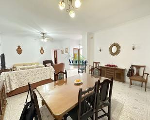 Menjador de Casa o xalet en venda en Los Palacios y Villafranca amb Aire condicionat, Calefacció i Terrassa