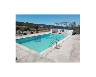 Piscina de Finca rústica en venda en Cáceres Capital