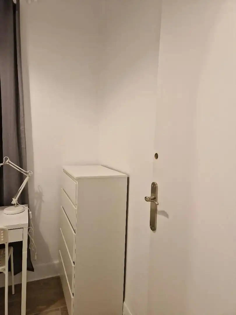 Habitación de Piso para compartir en Valencia con Amueblado, Lavadora y TV